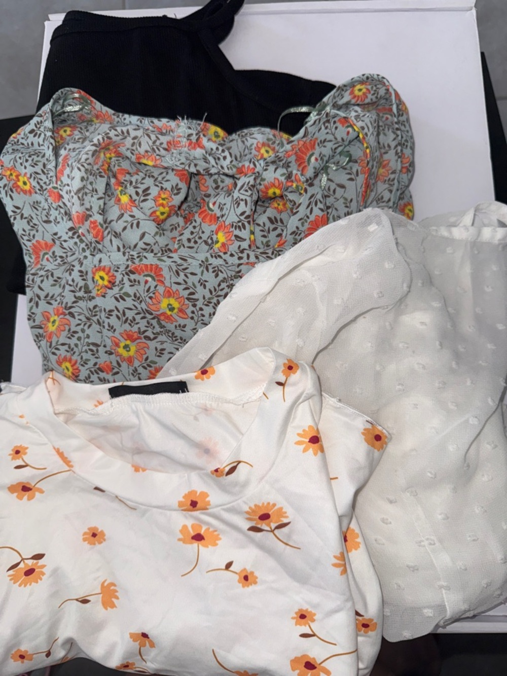 Mixed Women's Tops Bundle - Floral & Solid Styles